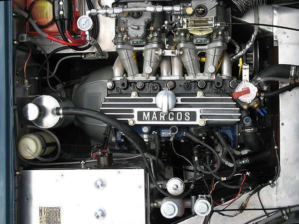 105e/109e-based, 1022cc Ford/Cosworth MAE red head engine.