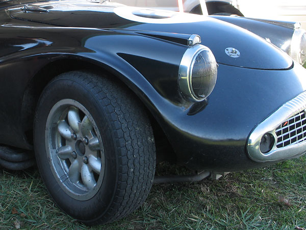 At the beginning of Daimler SP250 production, bumpers were considered optional equipment.