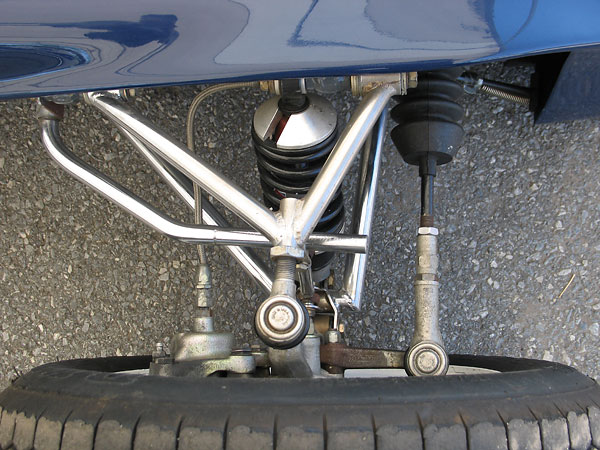 Note that sealed tie rod ends are used here in lieu of Heim joints...