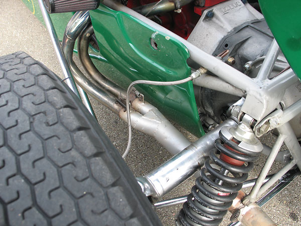 Four-into-Two-into-One (Tri-Y) exhaust header.