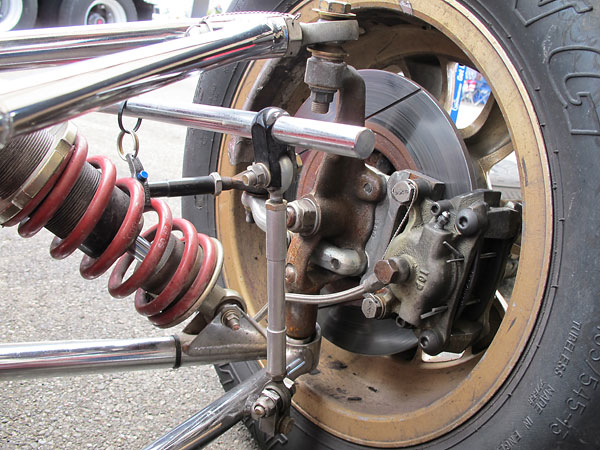 ICP20 leg-mount iron brake calipers squeeze iron solid brake rotors.