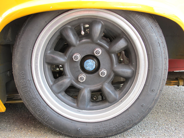 Fake Minilite Sports eight-spoke wheels, probably made by Western.