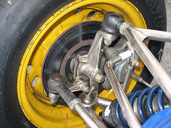 Triumph (Alford & Alder) forged uprights - just like pretty much every other Formula Ford of its era.