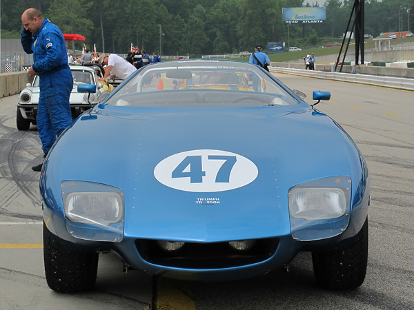 TR250K's windshield was a leftover from Brock's previous Hino Samurai GT project (circa 1967).