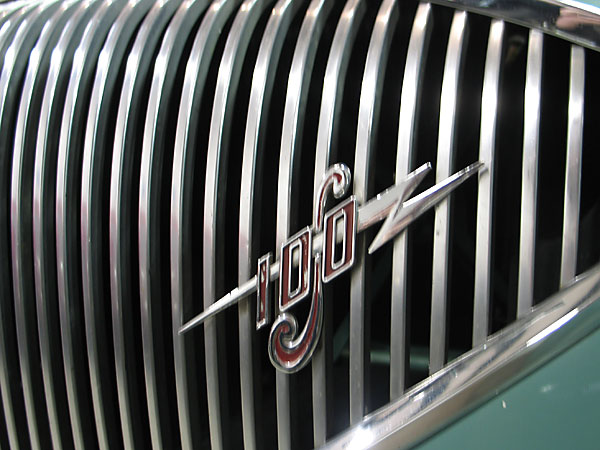 26: 100S badge on a BN1 grille