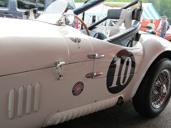 Trunk lid hinges from a Ford Sportsman woody convertible were used by Hansgen as door hinges.