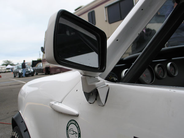 Side view mirror.
