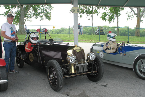 Carlton Shriver in his Morgan 4-4 prepares to race Bob Wilson and his 1935 Morgan F-2 trike.