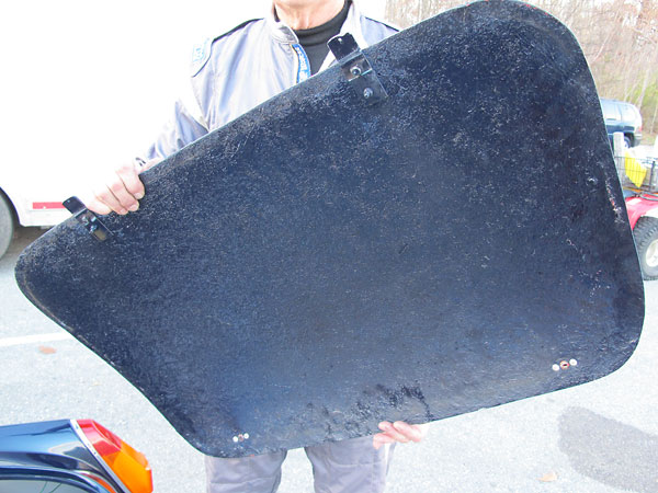 This very lightweight boot lid (e.g. trunk lid) is just an unreinforced fiberglass skin.