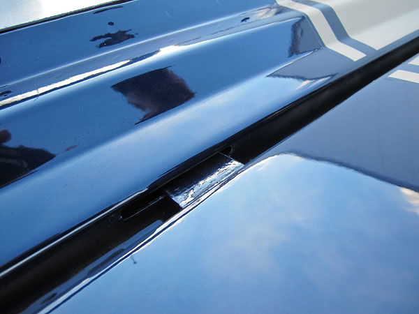 Like the bonnet skin, the boot lid is also mounted with flat tabs that slide into thin slots.