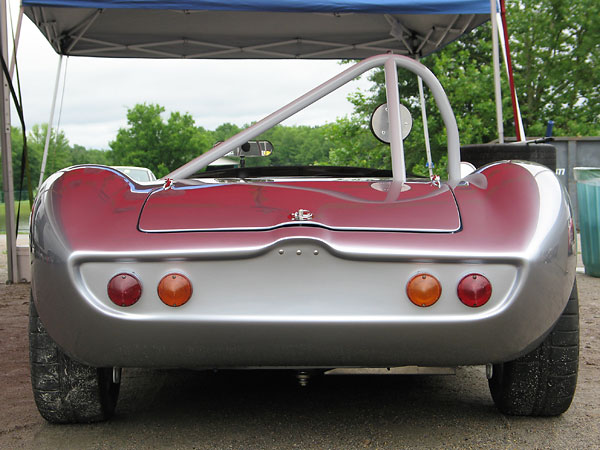 Ginetta G4, viewed from the rear.