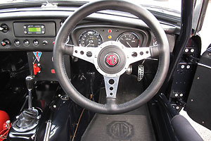 http://www.britishracecar.com/DavidRussellWilks-MG-MGB/DavidRussellWilks-MG-MGB-D.jpg