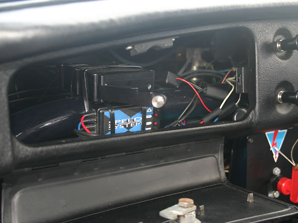 Farringdon Instruments FD20 data logger, mounted in glove box.