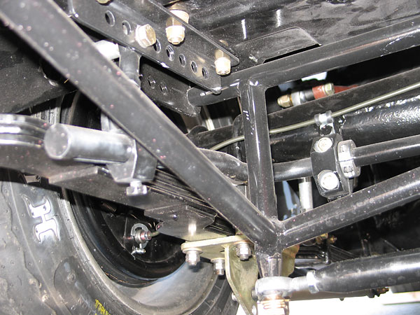 Custom adjustable anti-sway bar on aluminum pillow blocks, mounted where it's easily accessible.