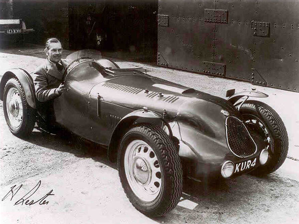 http://www.britishracecar.com/DuncanBlack-Lester-MG/HarryLester-in-KUR4.jpg