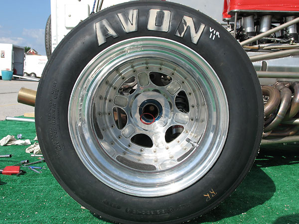 modular racing wheels with Avon 16.2/26.0-15 bias-ply racing slicks.