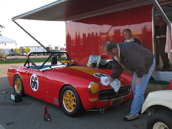 http://www.britishracecar.com/JohnMcCue-MG-Midget/JohnMcCue-MG-Midget-BB.jpg