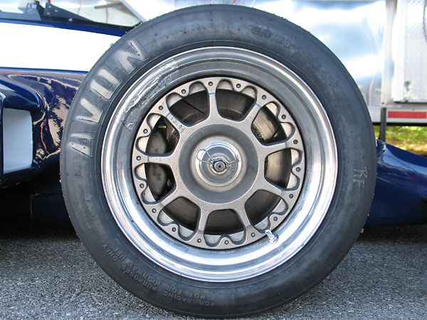 Jongbloed Racing wheels, featuring cast magnesium centers and spun aluminum rims.