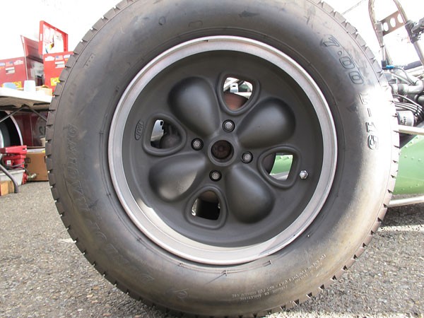 Brabham-style four stud wheels by H&H