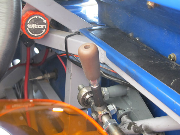 Tilton remote brake bias adjuster knob.