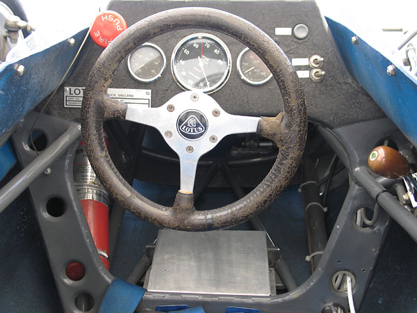 Perforated scuttle. Intertech steering wheel.