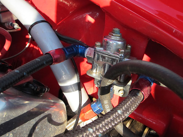 Holley adjustable fuel pressure regulator.