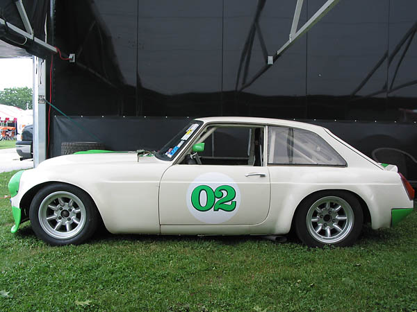 Les and his MGB GT V8