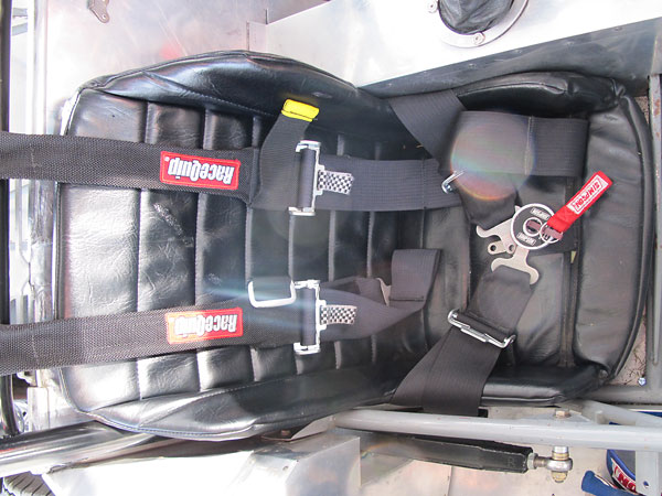 RaceQuip shoulder straps used in combination with Simpson Performance Products lap belt