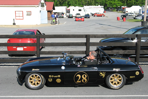 http://www.britishracecar.com/MichaelZappa-MG-MGB/MichaelZappa-MG-MGB-AA.jpg