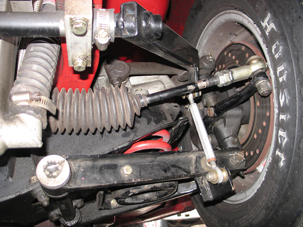 Fab-tek anti-sway bar.