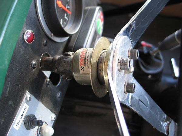 Troyer quick release steering wheel hub.