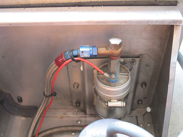 Electric starter fuel pump.