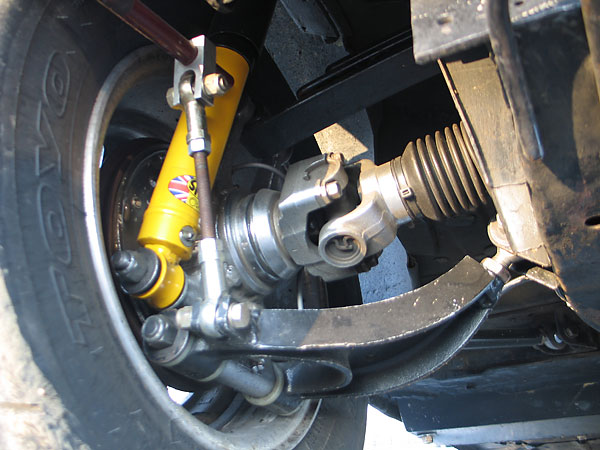 The rear upright castings were modified by a prior owner to accept larger bearings and stronger Chevy Corvair stub axles.