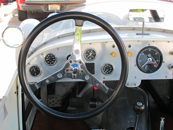 Cable-driven Smiths tachometer.