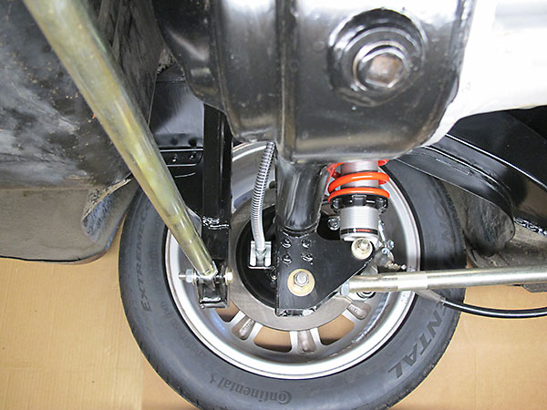 Proper Panhard rods are straight, long, and level at ride height.