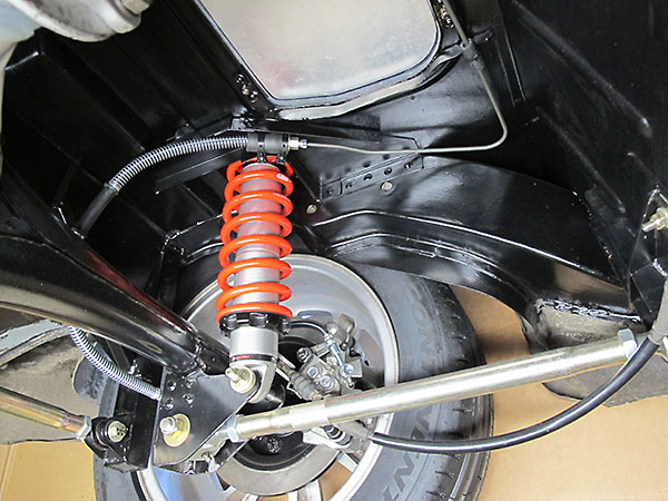 Ridetech HQ 6.3 inch stroke mono-tube gas-pressurized coilovers with forged aluminum bodies.